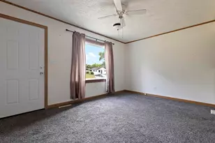 210 Wilson Ave, Machesney Park, IL 61115 - Photo 5