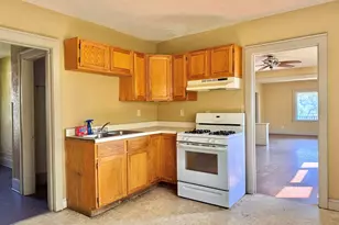 830 10th Ave, Rockford, IL 61104 - Photo 17