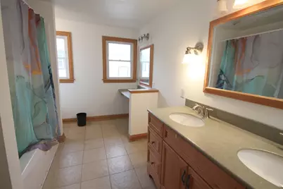 219 N Chicago Avenue, Rockford, IL 61107 - Photo 17