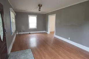 219 N Chicago Ave, Rockford, IL 61107 - Photo 5