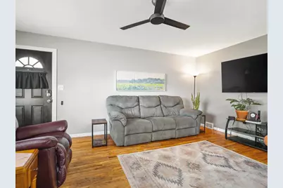 1327 26th Street, Rockford, IL 61108 - Photo 5