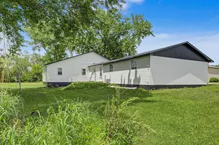 3018 Beaver Rd, Freeport, IL 61032 - Photo 29