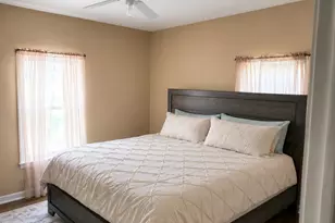 946 North Ave, Rockford, IL 61103 - Photo 11