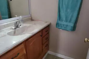 946 North Ave, Rockford, IL 61103 - Photo 9