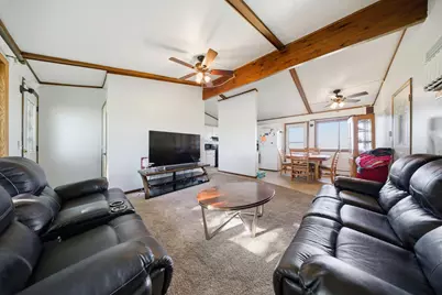 3447 Hilldale Drive, Freeport, IL 61032 - Photo 5