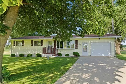 3447 Hilldale Drive, Freeport, IL 61032 - Photo 1