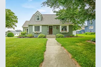 212 S Pecatonica Street, Winnebago, IL 61088 - Photo 3