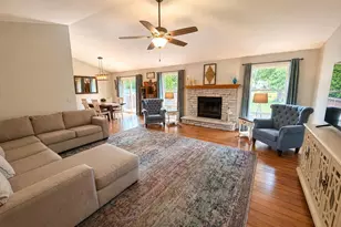 614 Moth St, Pecatonica, IL 61063 - Photo 5