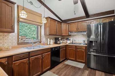 765 Lakewood Drive, Rockford, IL 61102 - Photo 13