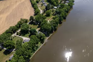 7198 S Rock Nation Rd, Dixon, IL 61021 - Photo 9