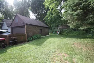 2218 Benderwirt Ave, Rockford, IL 61103 - Photo 5