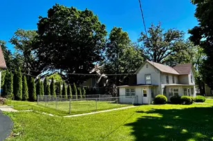 126 E 6th St, Pecatonica, IL 61063 - Photo 3