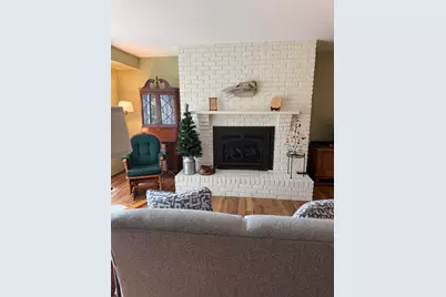 714 Quail Ridge Drive, Freeport, IL 61032 - Photo 3