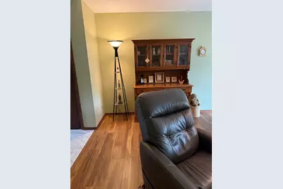 714 Quail Ridge Drive, Freeport, IL 61032 - Photo 5