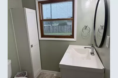 1421 25th Street, Peru, IL 61354 - Photo 9