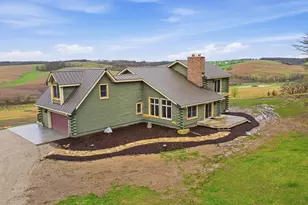 11516 E Loran Rd, Mount Carroll, IL 61053 - Photo 5