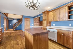 11516 E Loran Rd, Mount Carroll, IL 61053 - Photo 9