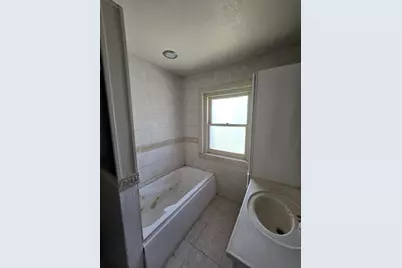 836 W Stephenson Street, Freeport, IL 61032 - Photo 23
