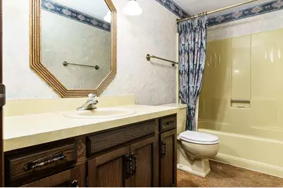 1610 Shaw Woods Drive, Rockford, IL 61107 - Photo 33
