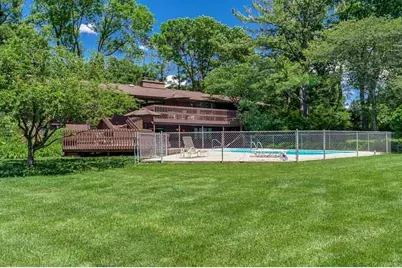 1610 Shaw Woods Drive, Rockford, IL 61107 - Photo 51