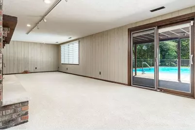 1610 Shaw Woods Drive, Rockford, IL 61107 - Photo 27