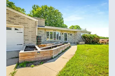 2057 Il Rte 26 N, Freeport, IL 61032 - Photo 3