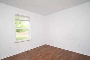 506 Scotts Army Trail, Belvidere, IL 61008 - Photo 5
