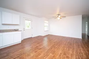 506 Scotts Army Trail, Belvidere, IL 61008 - Photo 3