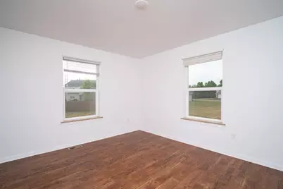 1045 Law Circle, Belvidere, IL 61008 - Photo 7