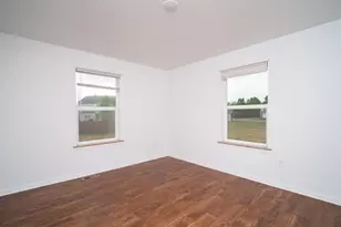 1045 Law Cir, Belvidere, IL 61008 - Photo 7