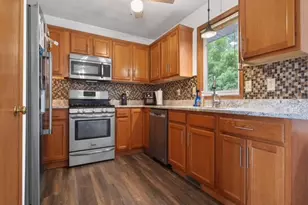 11202 Downing Ln, Roscoe, IL 61073 - Photo 5
