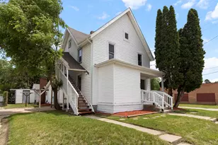 135 S 8th St, South Beloit, IL 61080 - Photo 1
