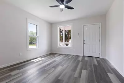 135 S 8th Street, South Beloit, IL 61080 - Photo 3