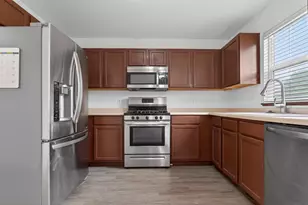 9127 Leicester Way, Roscoe, IL 61073 - Photo 7