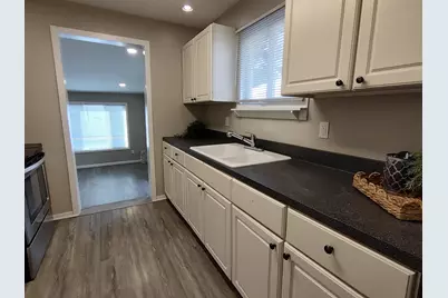 604 Frances Avenue, Loves Park, IL 61111 - Photo 13