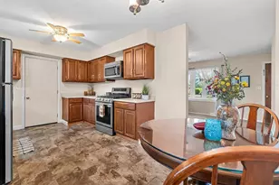 5008 Carol Ct, Rockford, IL 61108 - Photo 7