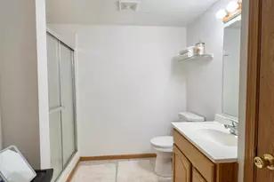 5540 Stockton Dr, Rockford, IL 61109 - Photo 15