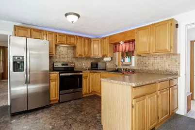 8321 Blomberg Road, Cherry Valley, IL 61016 - Photo 21
