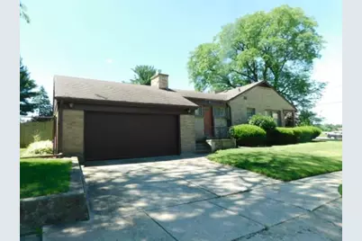 1421 Parkview Avenue, Rockford, IL 61107 - Photo 1
