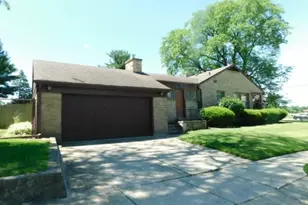 1421 Parkview Ave, Rockford, IL 61107 - Photo 1
