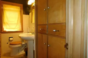 1421 Parkview Ave, Rockford, IL 61107 - Photo 15