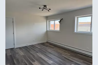 304 W Main Street, Genoa, IL 60135 - Photo 9