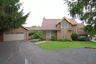 4 Maltby Ct, Galena, IL 61036 - Photo 1