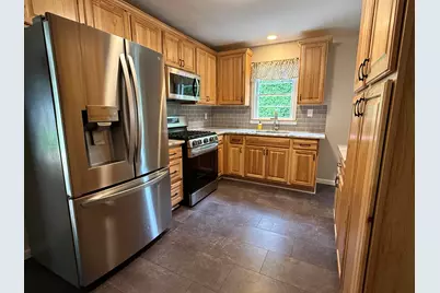924 Peter Avenue, Rockford, IL 61108 - Photo 7
