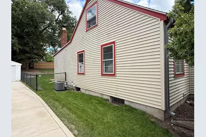 924 Peter Avenue, Rockford, IL 61108 - Photo 33