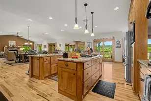 28 Butternut Ln, Galena, IL 61036 - Photo 9