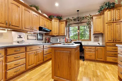 9974 Tybow Trail, Roscoe, IL 61073 - Photo 7