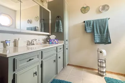 5885 Longest Dr, South Beloit, IL 61080 - Photo 13