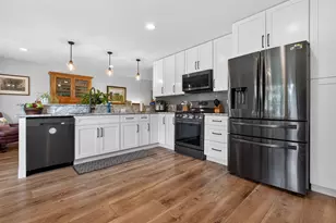 7144 N Crestview Rd, Stillman Valley, IL 61084 - Photo 5