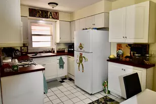 412 S 1st St, Rockford, IL 61104 - Photo 9